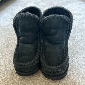 Mou black boots